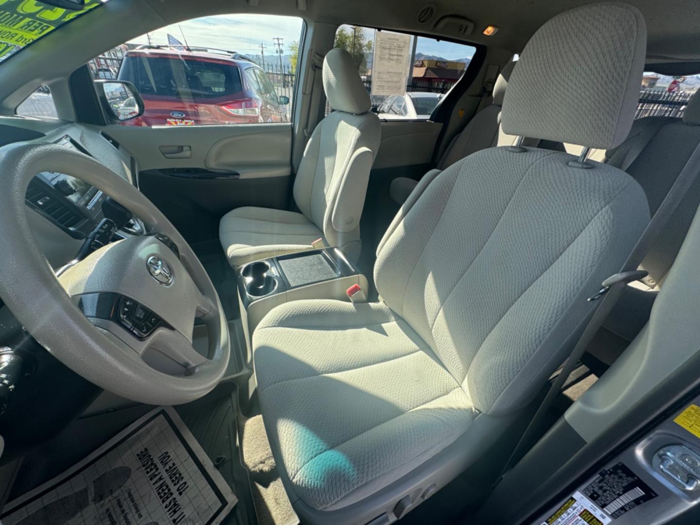 2011 Silver Toyota Sienna (5TDKK3DC1BS) , located at 2190 Hwy 95, Bullhead City, AZ, 86442, (928) 704-0060, 0.000000, 0.000000 - Photo#3